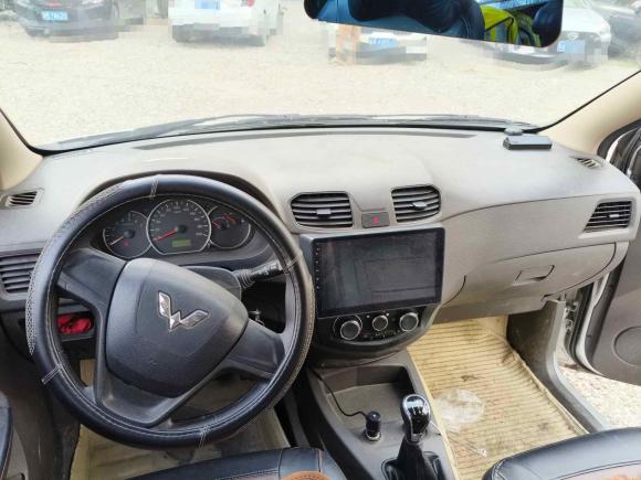 [广州·桂M] 二手五菱汽车五菱宏光2014款 1.5L S标准型