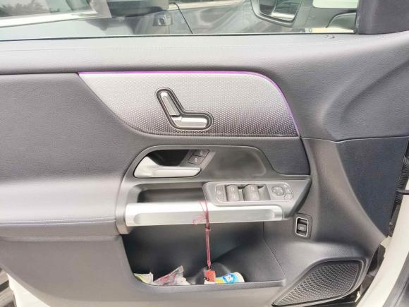 [深圳·粤B] 二手奔驰奔驰GLB2020款 GLB 180 动感型