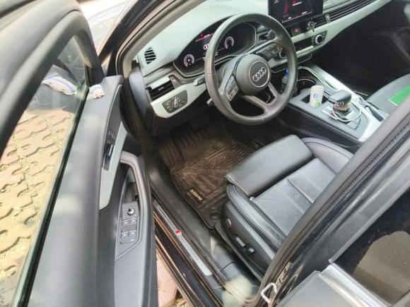 [广州·粤A] 二手奥迪奥迪A4L2020款 40 TFSI 豪华动感型