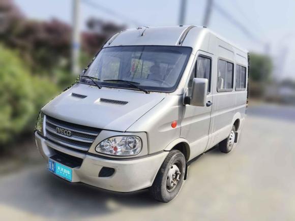 依維柯依維柯褒迪2012款 2.5T-A32 基本型「常州二手車」「天天拍車」