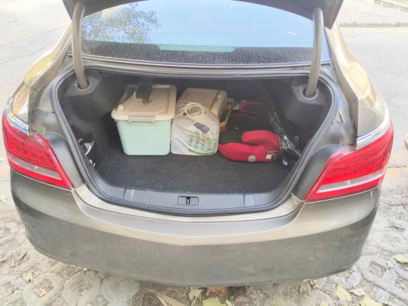 [上海·沪D] 二手别克君越2013款 2.0T SIDI 智享旗舰型