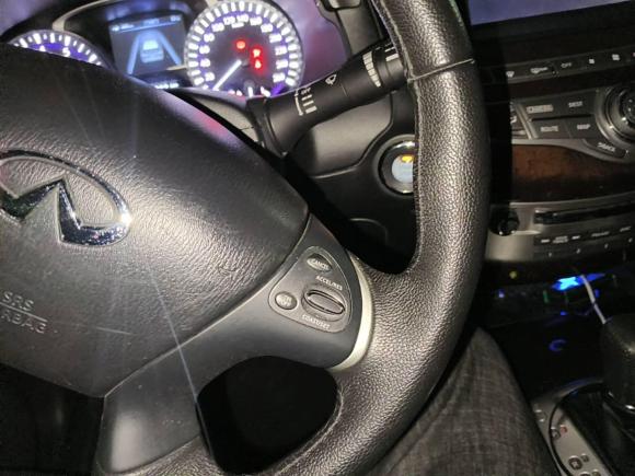 [上海·沪G] 二手英菲尼迪英菲尼迪JX2013款 JX35 两驱卓越版