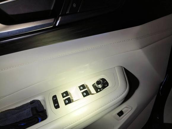 [成都·川G] 二手大众威然2022款 380TSI 尊贵版