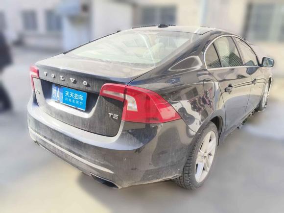 [武汉·鄂A] 二手沃尔沃沃尔沃S602015款 S60L T5 智驭版