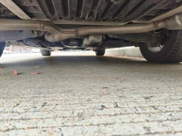 [上海·沪D] 二手奔驰奔驰E级2018款 改款 E 300 L 运动豪华型