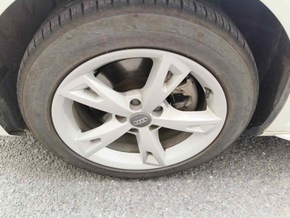 [杭州·浙A] 二手奥迪奥迪A4L2017款 40 TFSI 时尚型