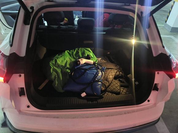 [上海·沪A] 二手哪吒汽车哪吒U2023款 哪吒U-Ⅱ 挑战版 500 磷酸铁锂