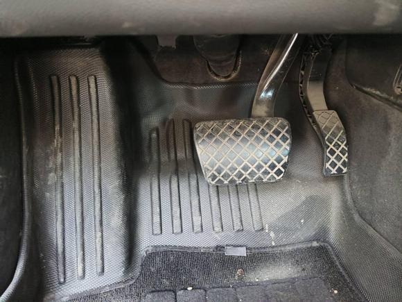 [青岛·鲁B] 二手奥迪奥迪A4L2020款 35 TFSI 时尚动感型