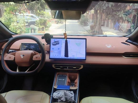 [嘉兴·浙F] 二手哪吒汽车哪吒X2023款 500