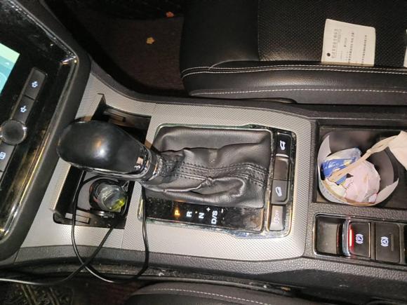 [温州·浙C] 二手荣威荣威RX52016款 20T 两驱自动互联网智享版