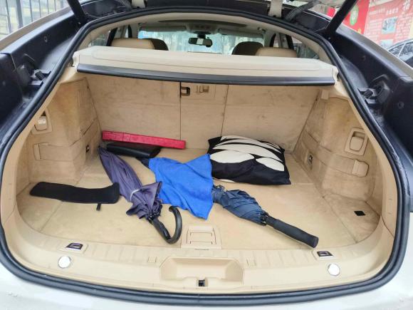 [西安·陕U] 二手宝马宝马5系GT2010款 535i 豪华型