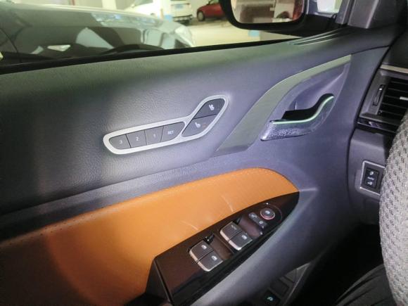 [上海·沪G] 二手比亚迪秦新能源2015款 1.5T 双冠旗舰Plus版