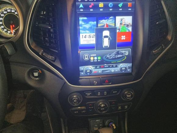 [武汉·鄂A] 二手Jeep自由光2016款 2.4L 领先版