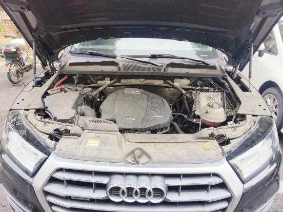 [上海·沪B] 二手奥迪奥迪Q5L2020款 改款 40 TFSI 荣享时尚型