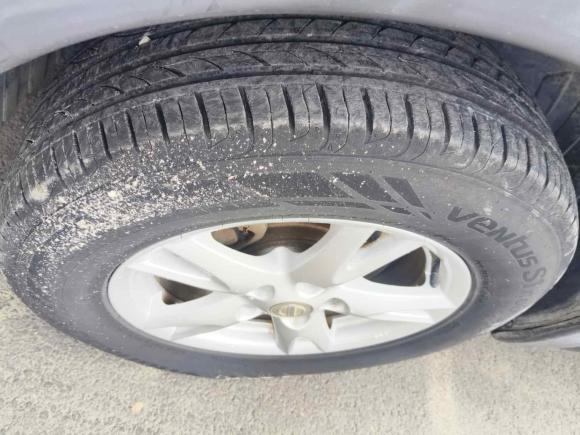 [温州·浙C] 二手日产逍客2012款 2.0XL 火 CVT 2WD