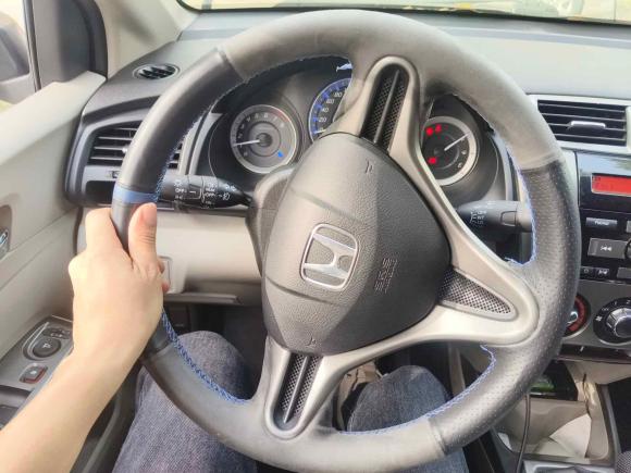 [南京·苏A] 二手本田锋范经典2012款 1.5L 手动精英版