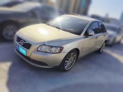 [青岛·鲁B]沃尔沃&nbsp;&nbsp;沃尔沃S40&nbsp;&nbsp;2011款 2.0L 自动智雅版