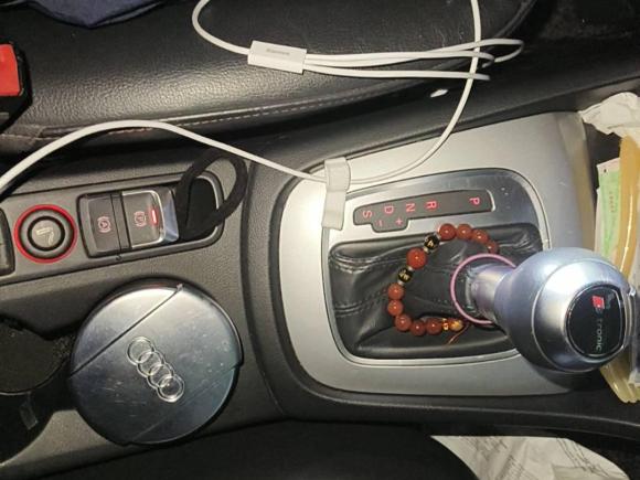 [深圳·粤L] 二手奥迪奥迪Q32016款 30 TFSI 时尚型