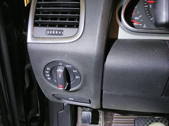 [上海·沪B] 二手奥迪奥迪Q72015款 35 TFSI 运动型