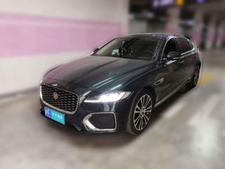 捷豹捷豹XFL2022款 XFL 2.0T P250 两驱尊享豪华版
