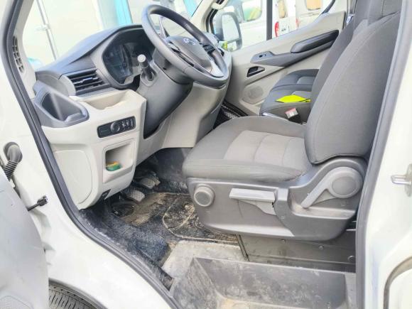 [常州·苏D] 二手上汽大通MAXUS新途V902022款 2.0T手动VAN后驱长轴高顶后单胎3座