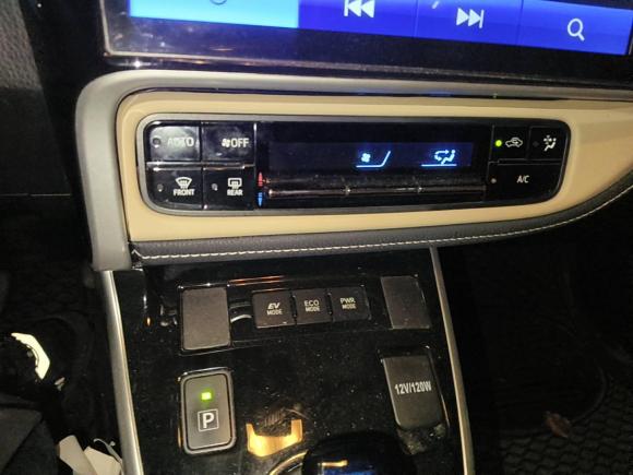 [深圳·粤B] 二手丰田雷凌2017款 改款双擎 1.8H GS E-CVT精英天窗版 国VI