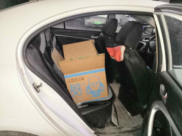 [青岛·鲁B] 二手吉利汽车帝豪2017款 三厢百万款 1.5L CVT向上版