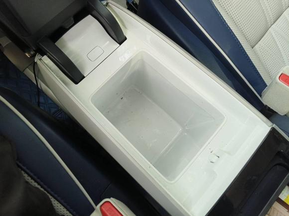 [上海·贵A] 二手荣威荣威iMAX82021款 400TGI Supreme系列尊荣版