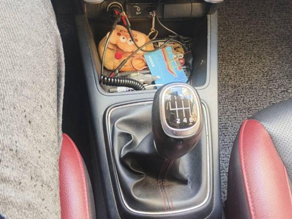 [青岛·鲁B] 二手起亚KX CROSS2017款 1.4L MT GLS