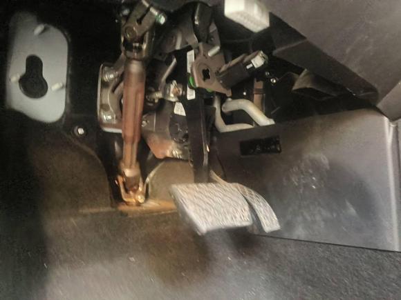 [青岛·鲁B] 二手奔腾奔腾B302017款 1.6L 自动豪华型