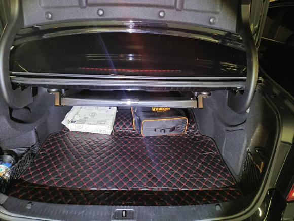 [深圳·粤B] 二手奔驰奔驰E级2014款 改款 E 300 L