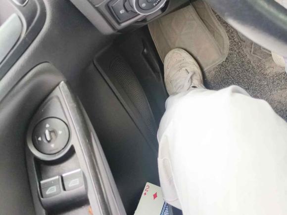 [湖州·浙E] 二手福特福克斯2015款 三厢 1.6L 自动风尚型