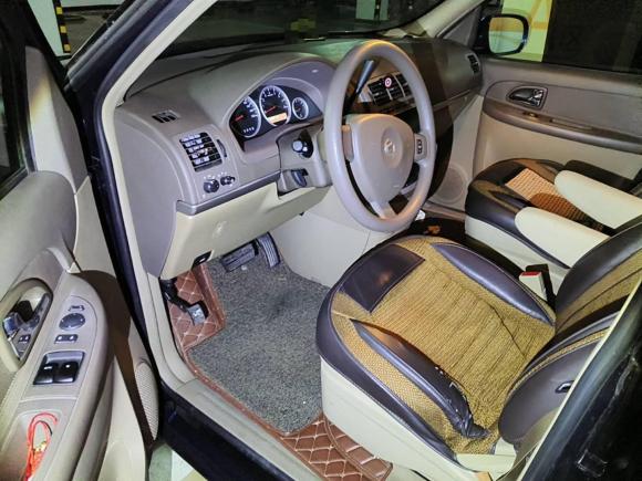 [济南·鲁A] 二手别克别克GL82014款 2.4L 经典版