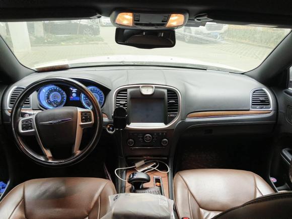 [成都·川A] 二手克莱斯勒克莱斯勒300C2014款 3.0L 卓越版