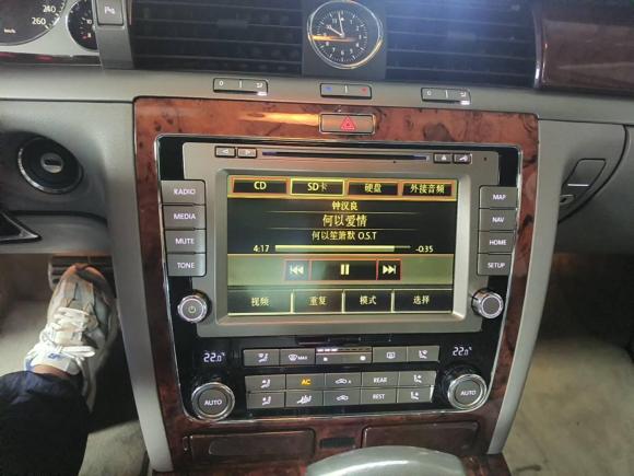 [宁波·浙B] 二手大众辉腾2011款 3.6L V6 5座加长舒适版