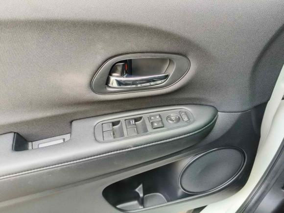 [上海·沪D] 二手本田缤智2020款 1.5L CVT先锋版