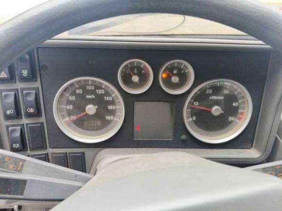 [上海·沪A] 二手依维柯依维柯得意2014款 2.8T-A35 NJ6494ACZ43S4