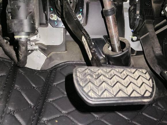 [佛山·粤E] 二手哈弗哈弗H62017款 红标 运动版 1.5T 自动两驱豪华型