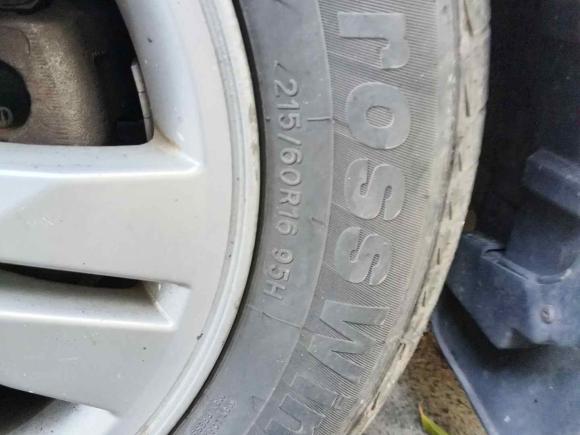 [广州·粤A] 二手东风风行风行F6002016款 F600L 2.0L 尊享型