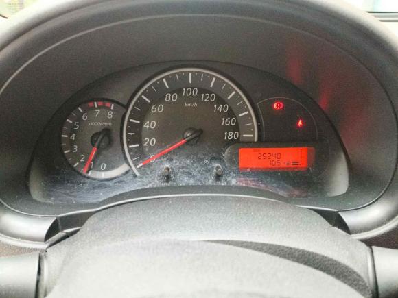 [常州·苏D] 二手日产玛驰2010款 1.5L 手动易型版