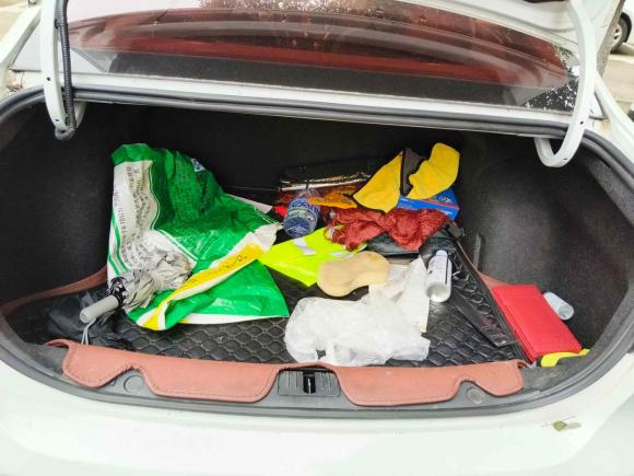 [上海·沪C] 二手荣威荣威i62018款 20T 自动旗舰版