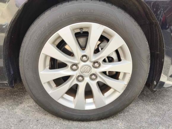 [上海·沪A] 二手别克君越2013款 2.4L SIDI精英舒适型