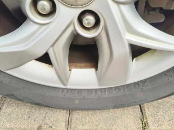 [苏州·苏U] 二手五菱汽车五菱宏光S32018款 1.5L 手动豪华型 国V