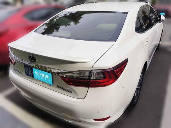 [武汉·鄂A] 二手雷克萨斯雷克萨斯ES2015款 300h 舒适版