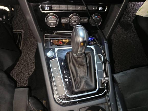 [深圳·粤B] 二手大众迈腾2017款 330TSI DSG 豪华型