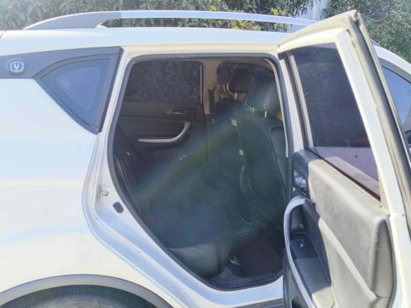 [上海·沪C] 二手长安长安CS352016款 1.6L 手动豪华型 国IV