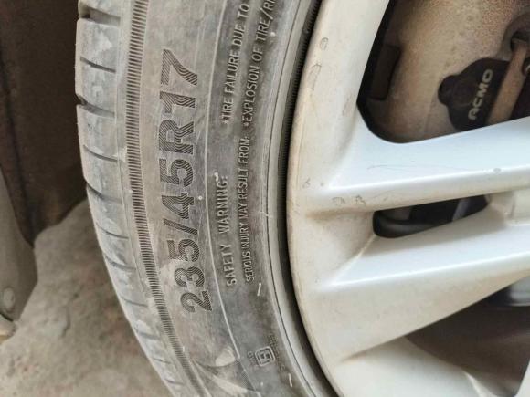 [西安·陕U] 二手沃尔沃沃尔沃S602014款 S60L T5 智驭版