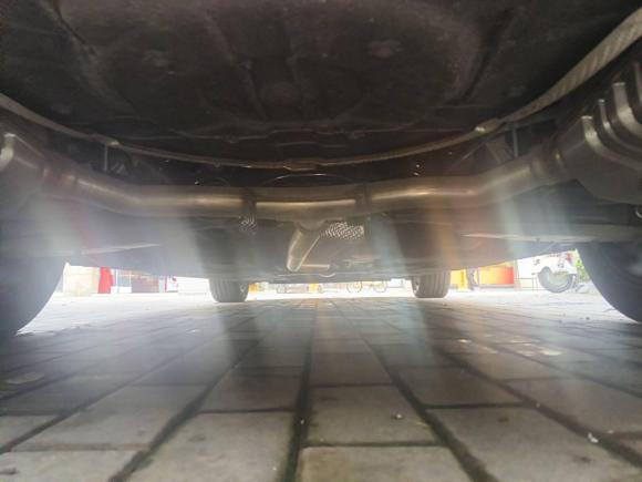 [武汉·鄂A] 二手红旗红旗H52025款 2.0T 自动旗畅版