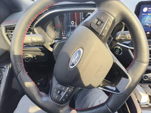 [上海·沪F] 二手福特福克斯2021款 两厢 EcoBoost 180 自动ST Line