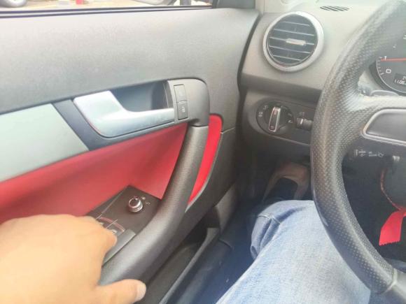 [广州·湘A] 二手奥迪奥迪A32010款 Sportback 1.8T 豪华型